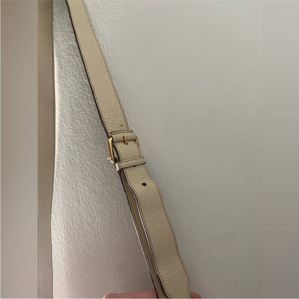 Authentic Gucci GG Canvas Eclipse Messenger Crossbody Bag - Picture 3 of 12